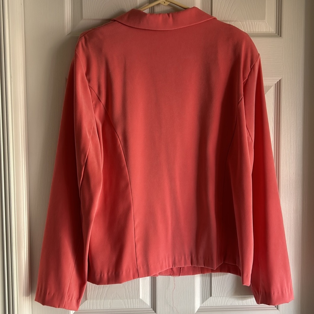 Button Down Top - Picture 4 of 5